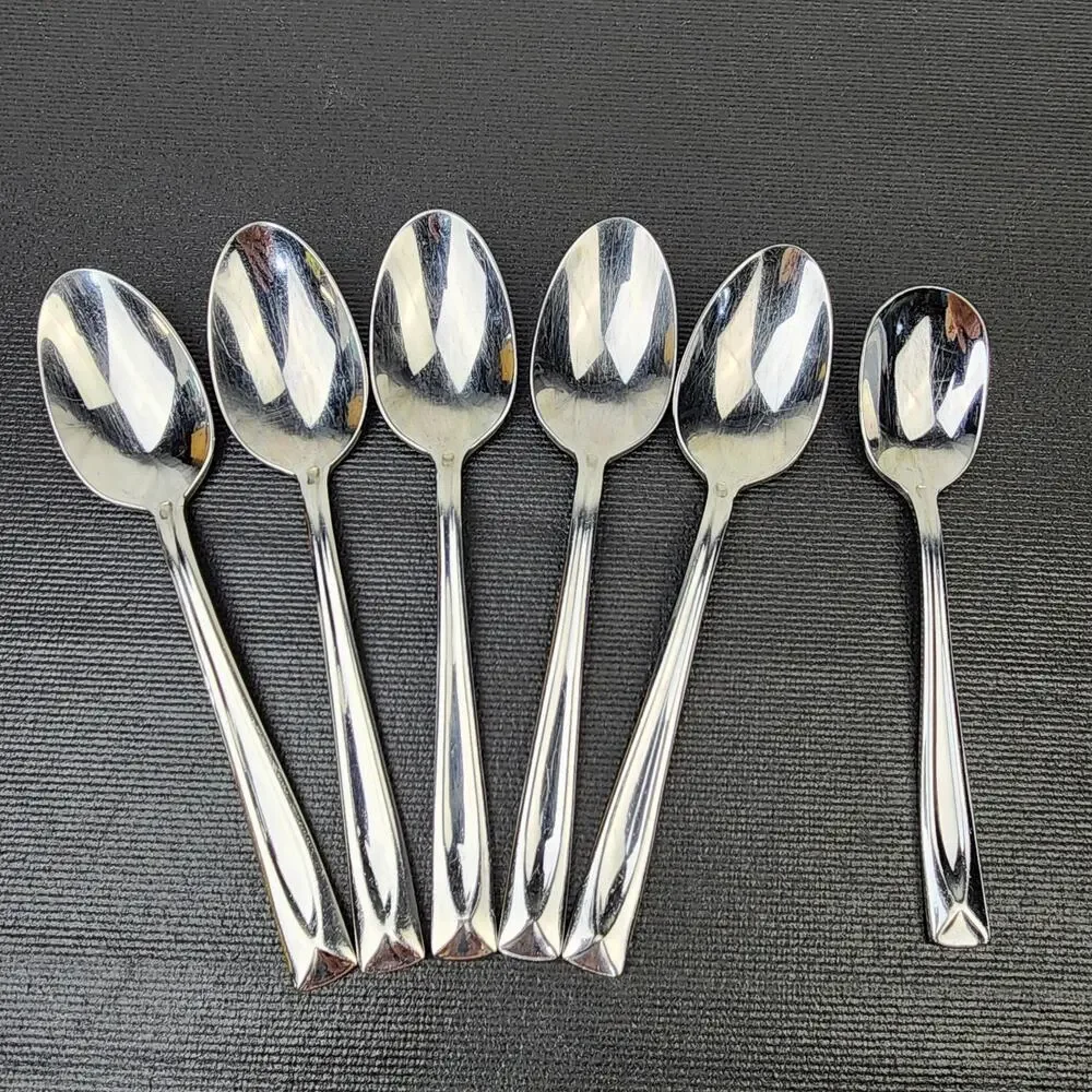Oneida Glossy Stainless Lincoln Flatware 18/10 Tablespoons (5) Teaspoon (1) GUC